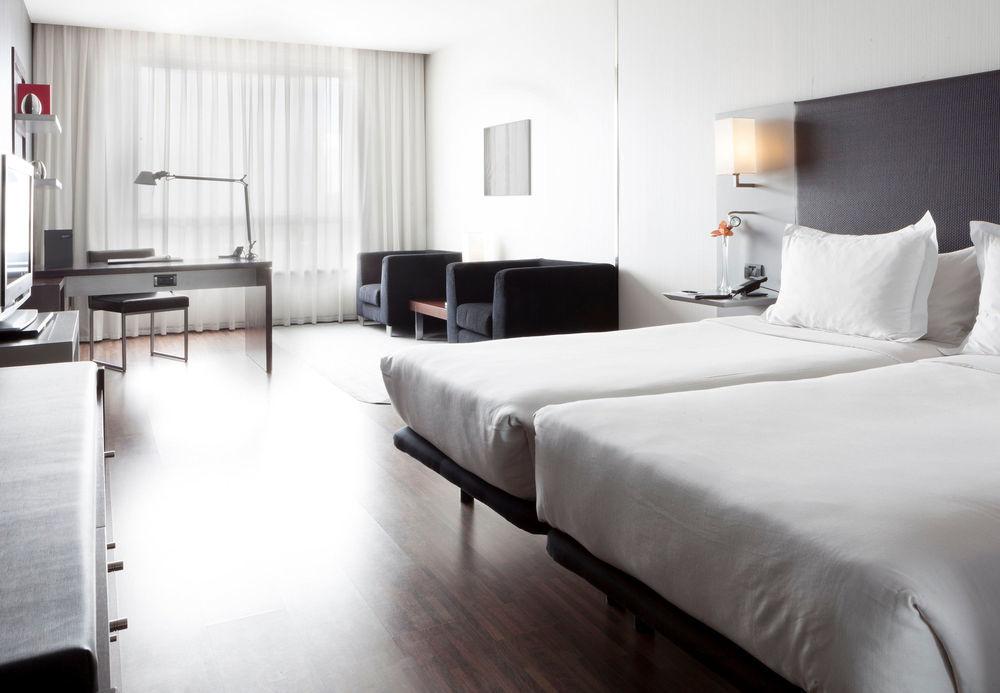 Ac Hotel By Marriott Madrid Airport Кослада Екстер'єр фото