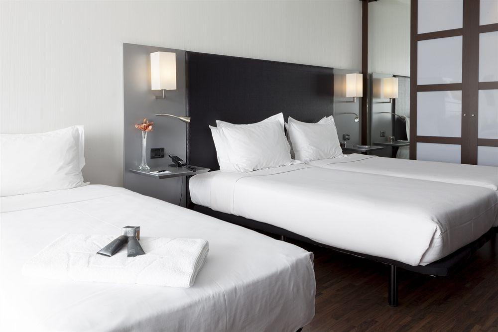 Ac Hotel By Marriott Madrid Airport Кослада Екстер'єр фото