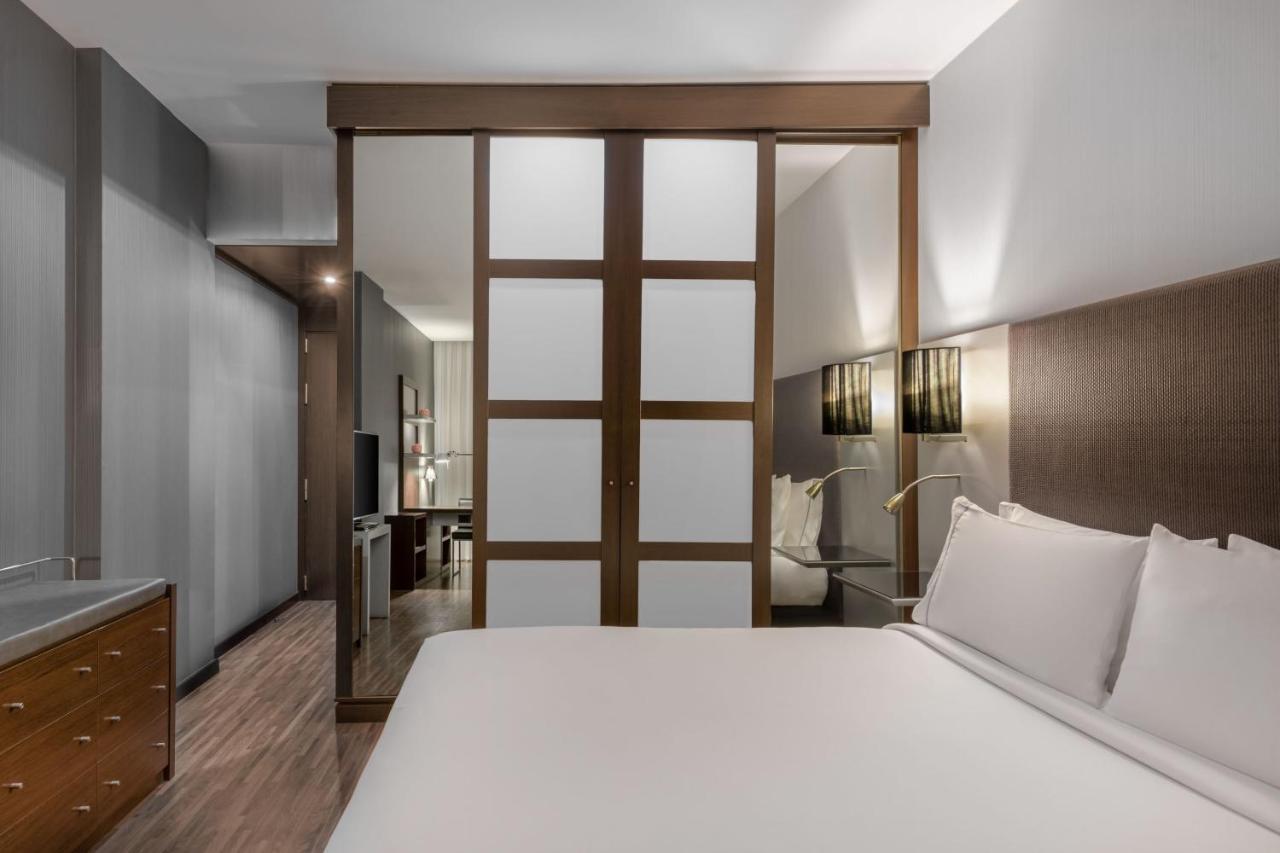 Ac Hotel By Marriott Madrid Airport Кослада Екстер'єр фото