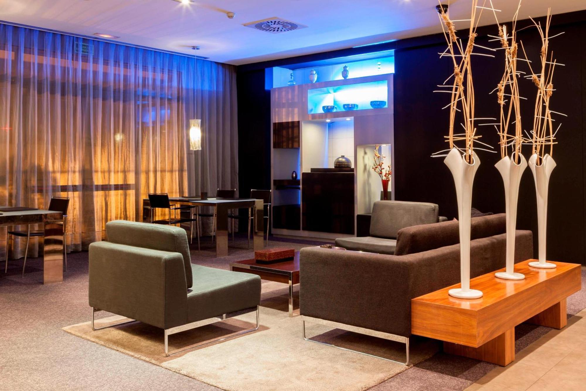 Ac Hotel By Marriott Madrid Airport Кослада Екстер'єр фото